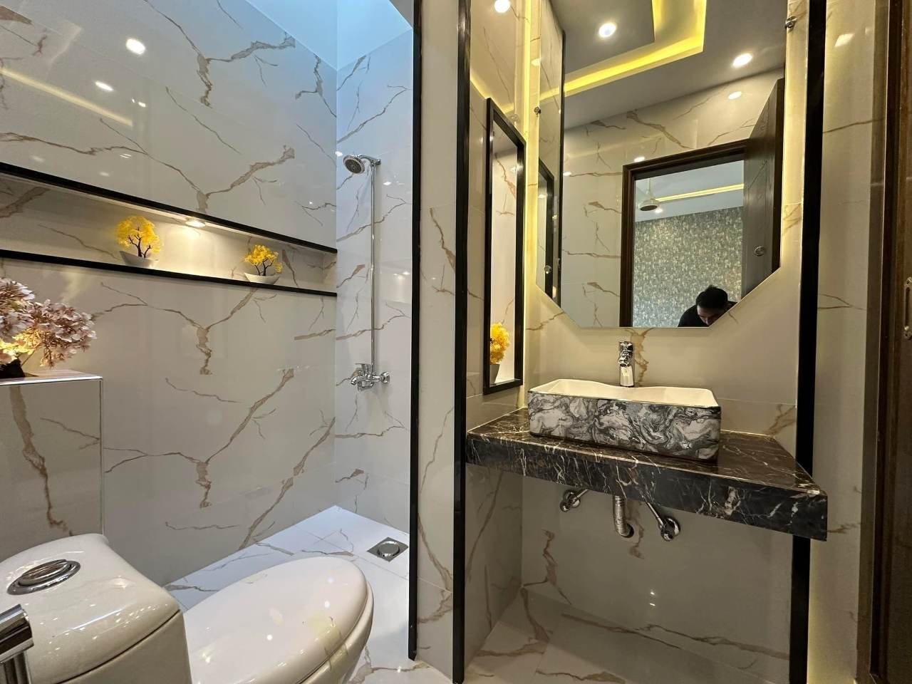 3 Marla Lower Portion Up For sale In Etihad Town Phase 2