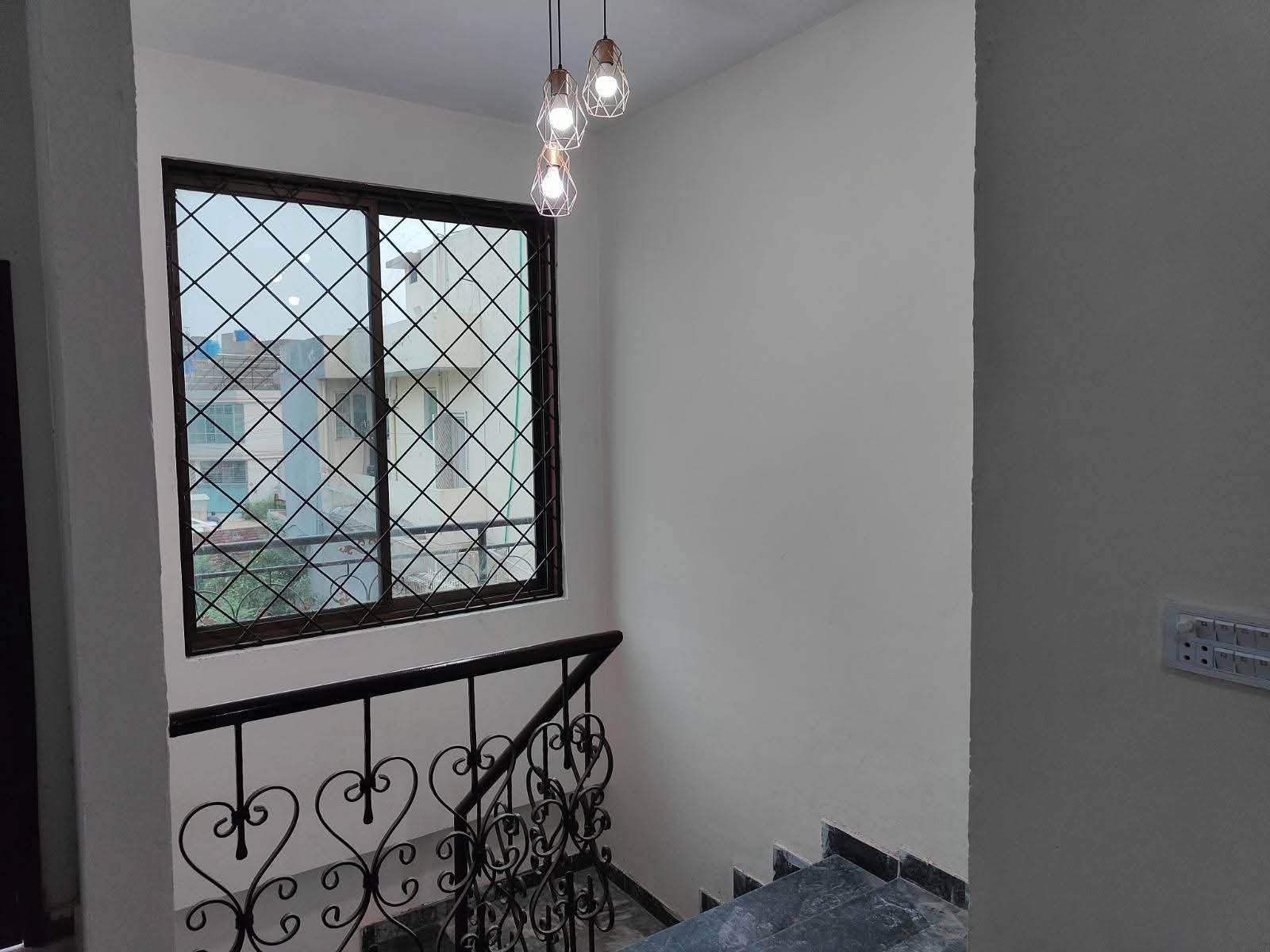 7 Marla Triple Storey House for Sale in Faisal Town B Block Lahore – Owner Built, Double Unit, Basement